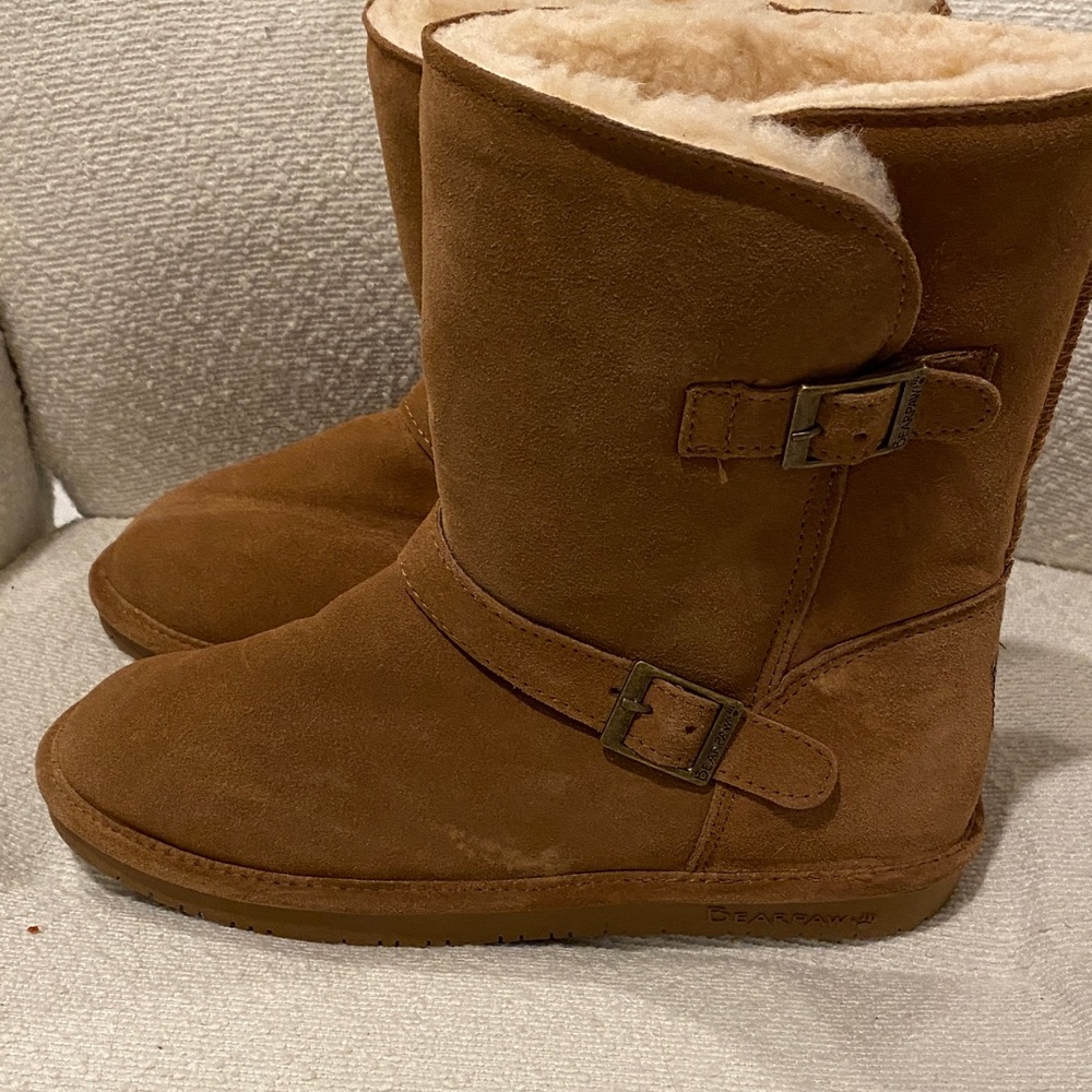 BearPaw Women's Brown Suede Winter Boots